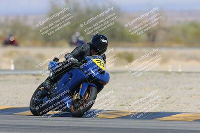 media/Mar-23-2025-CVMA (Sun) [[674f32b282]]/Race 4-Amateur Supersport MW/